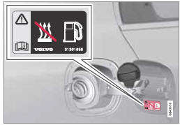  Volvo V60 - Ouvrir/fermer le bouchon du réservoir de carburant