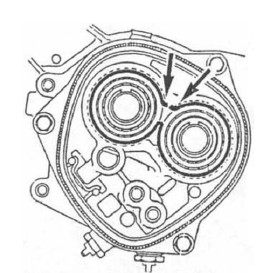 Volvo 440 - 460 - 480 RTA. Positionnement des circlips des roulements du carter de boite de vitesses